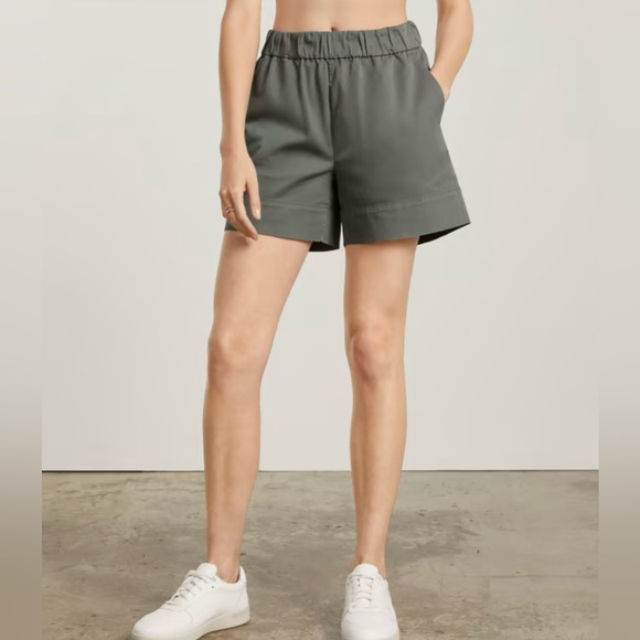 Everlane Easy Shorts - Picture 2 of 5